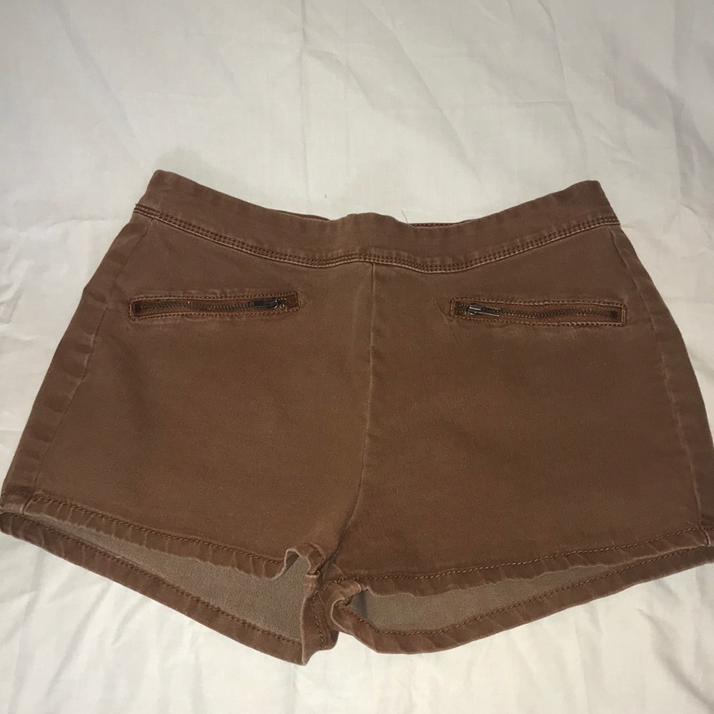 High waisted Bullhead shorts (size 7)